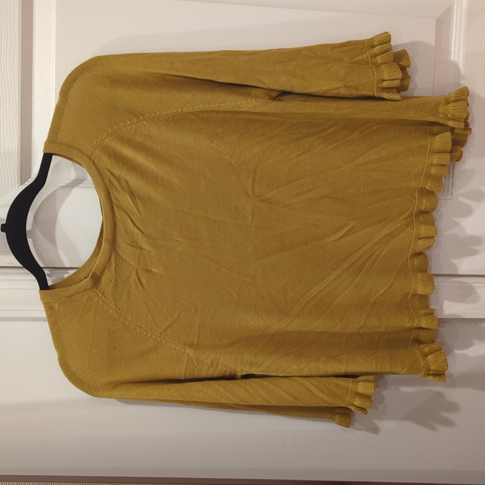 Cropped mustard sweater w/open back